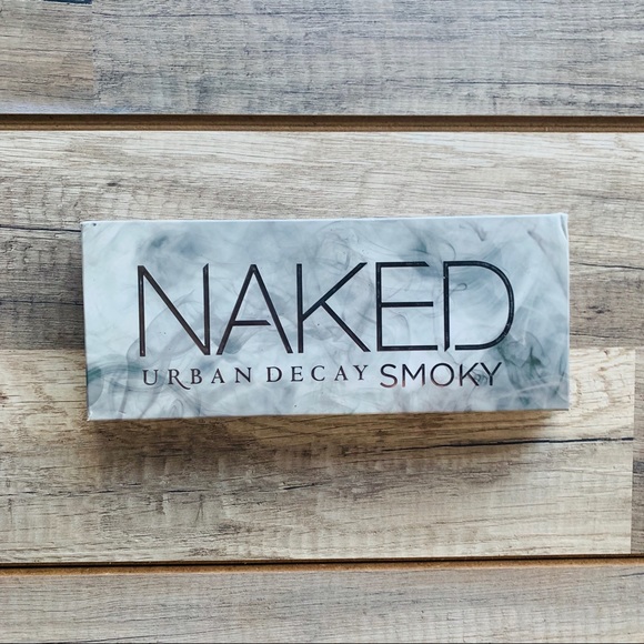 Urban Decay Other - Urban decay Smokey eyeshadow palette